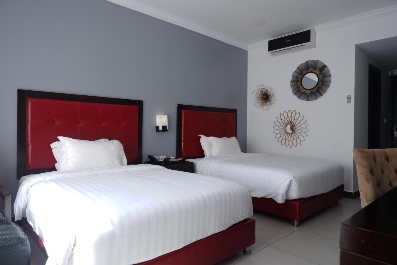 Queenco Hotel & Casino Sihanoukville Ngoại thất bức ảnh