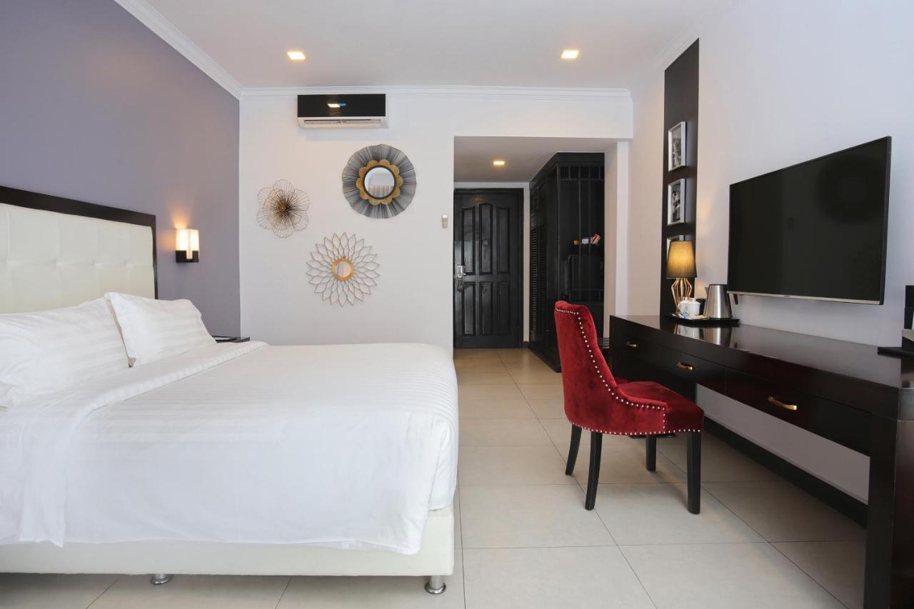 Queenco Hotel & Casino Sihanoukville Ngoại thất bức ảnh